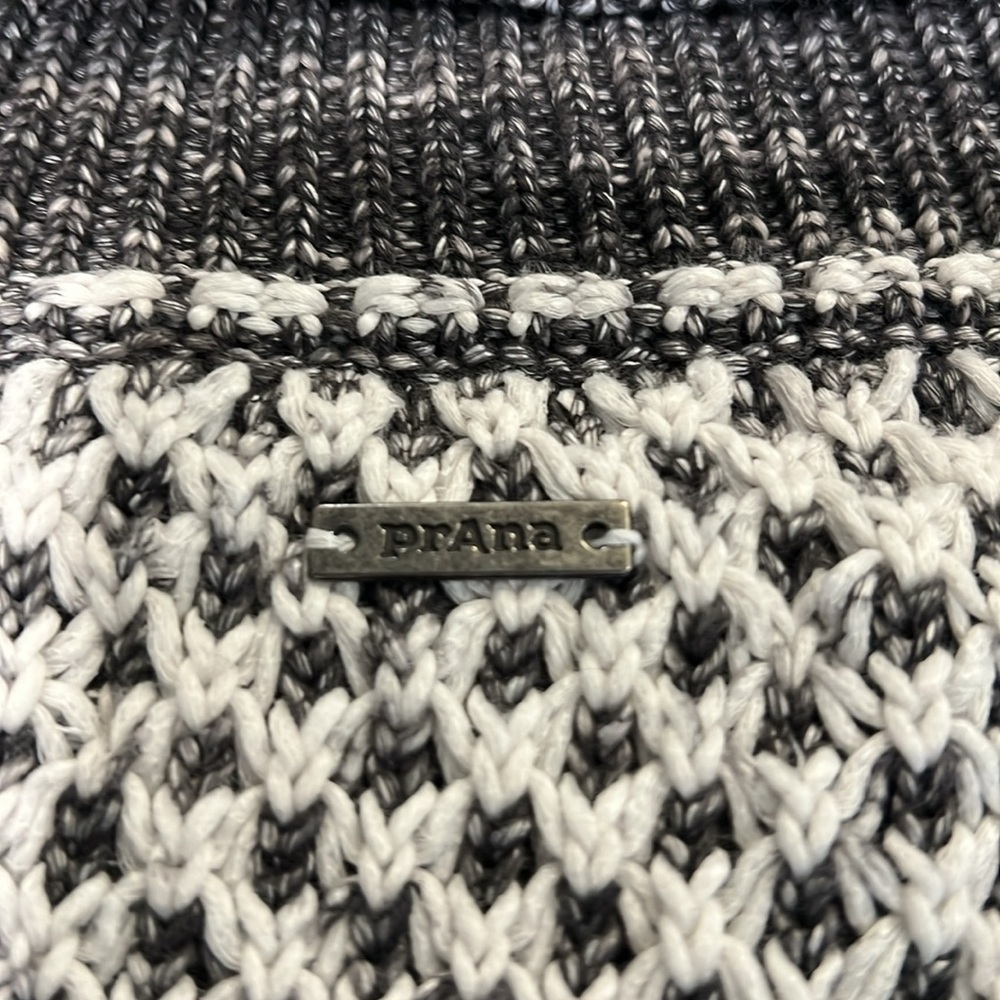 Prana - grey and white, “Abelle” tunic sweater, M, open weave - Picture 9 of 12